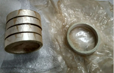 内部 Tubuler の圧電気の陶磁器ディスク Pzt5 および外の銀製の表面 7mm の厚さ