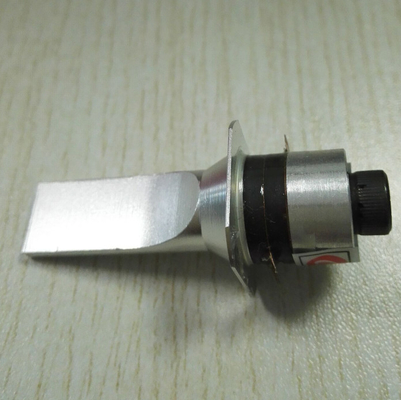 1100pfクリーニングつばはPiezoceramicの超音波トランスデューサーに着せる